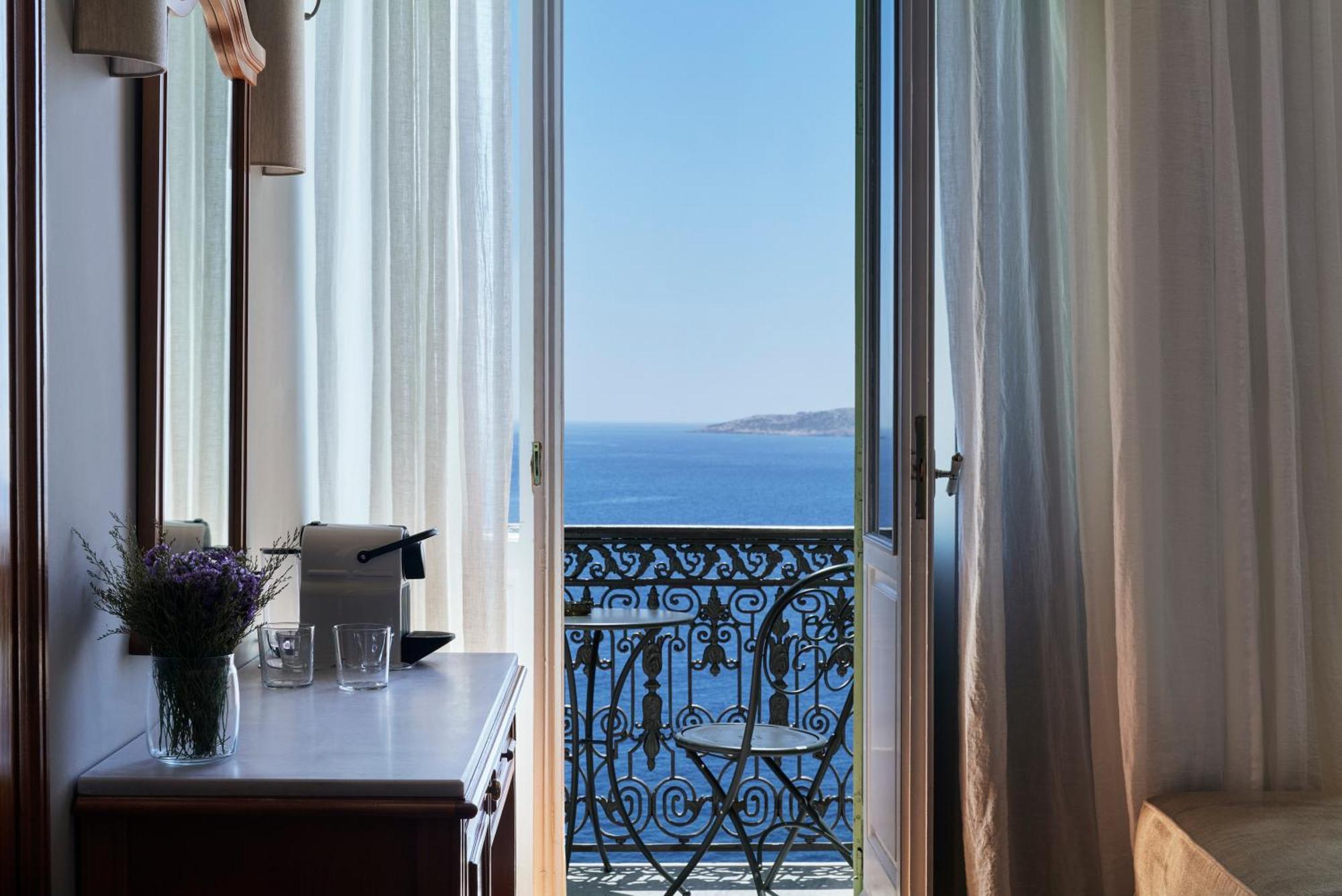 Hotel Syrou Melathron Ermupoli Exteriér fotografie